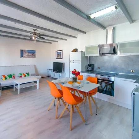 Apartament Welcs 496 Emp Con Piscina Comunitaria